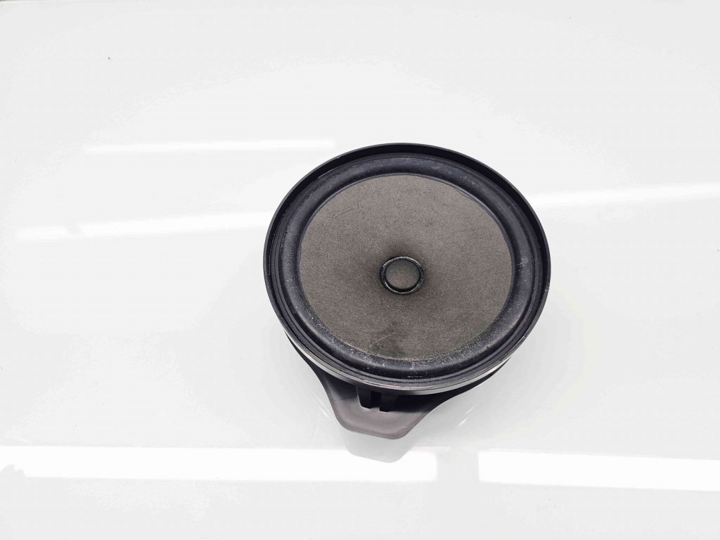 Boxa stanga spate Mercedes Clasa A (W176) [Fabr 2012-2018] A2468200100