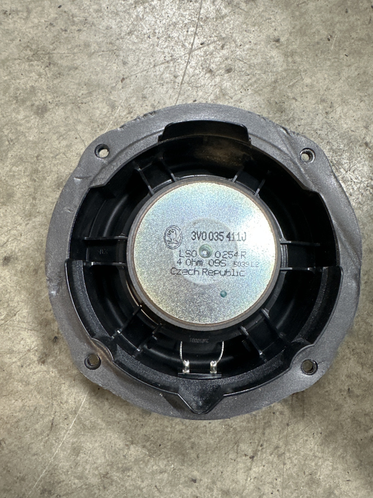 Boxa stanga spate Skoda Kamiq - Motorina 2024, -