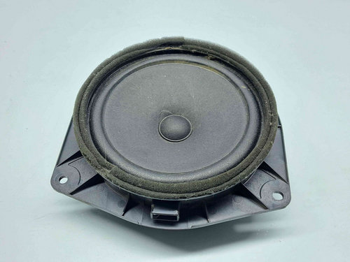 Boxa stanga spate Toyota Rav 4 III (ACA3, ACE, ALA3, GSA3, ZSA3) [Fabr 2005-2013] 152000-8430B101