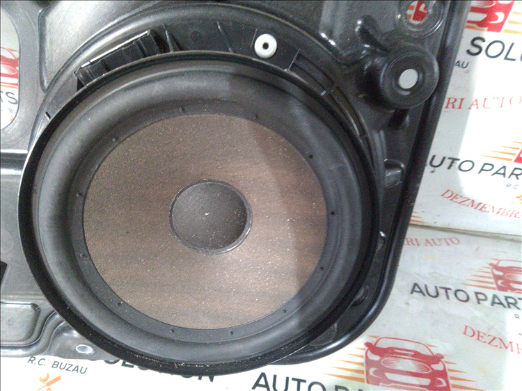 Boxa stanga spate VOLKSWAGEN GOLF 6