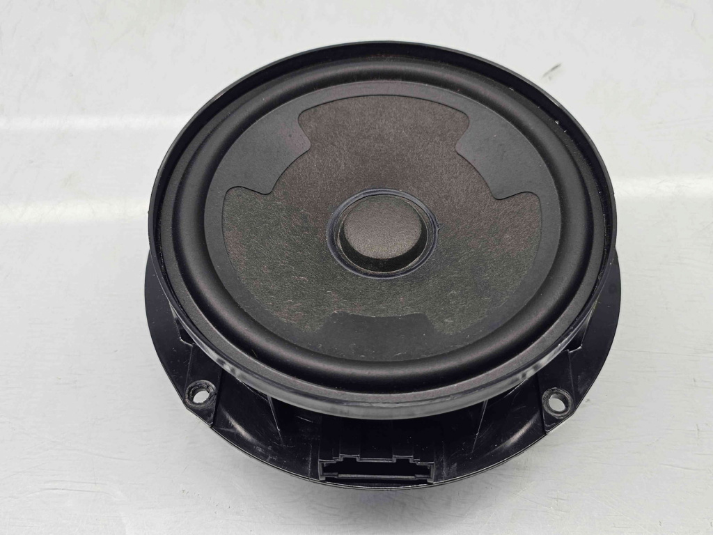Boxa stanga spate Volkswagen Passat B8 (3G2) [Fabr 2015-prezent] 3G0035453