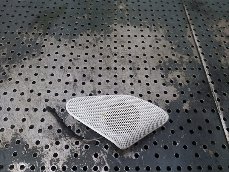 Boxa tweeter dreapta fata audi a3 8p 8p0035399a