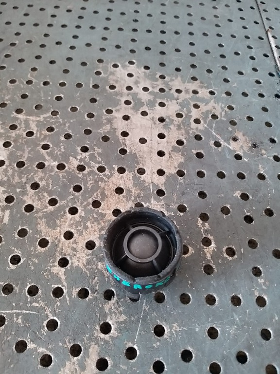 Boxa tweeter dreapta fata jeep grand cherokee 4 wk wk2 05091018aa
