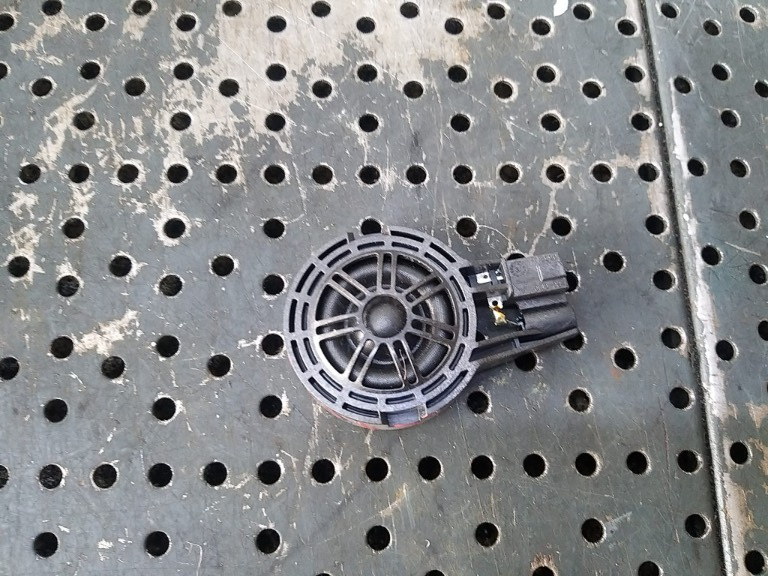 Boxa tweeter stanga spate audi a6 c8 4k 4k0035399a