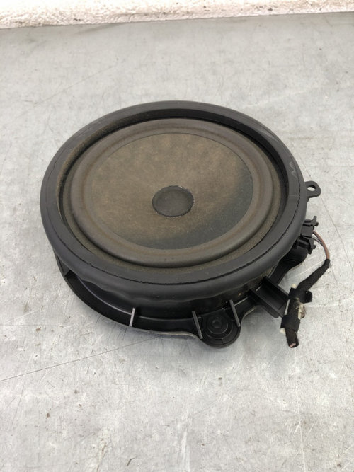 Boxa usa Audi A3 Sportback 8P Facelift 1.9 tdi BLS 4 usi sedan 2010 (8P0035411C)