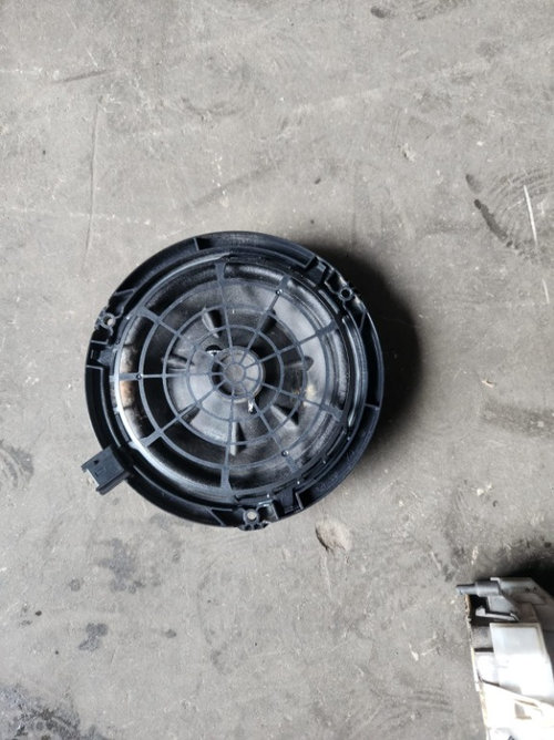 Boxa usa dreapta fata Peugeot 208 an 2011 2012 2013 2014 2015 cod 9665231880
