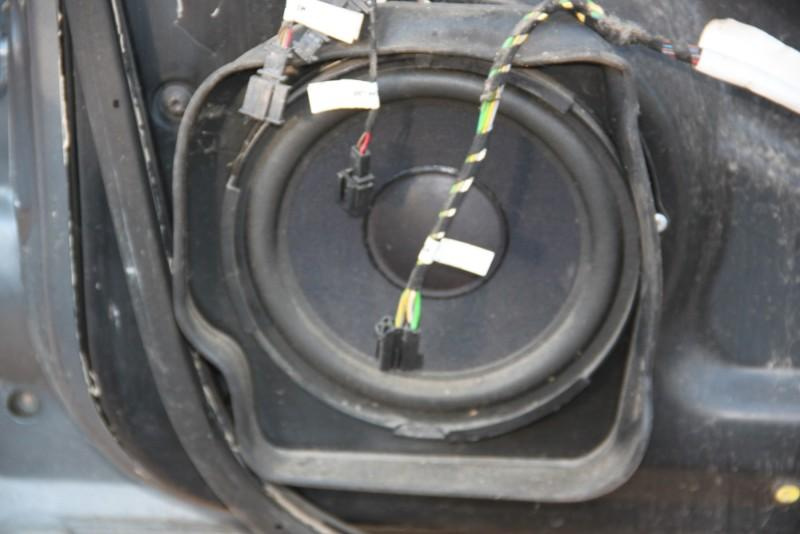 Boxa usa dreapta fata Volkswagen Touareg 2002-2006