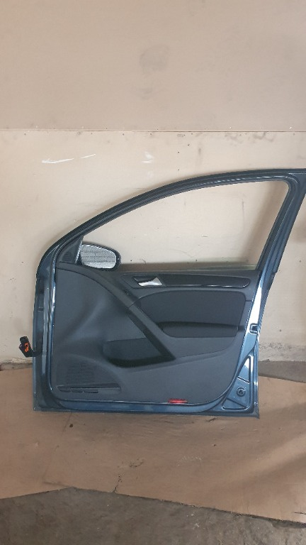 Boxa usa dreapta fata Vw Golf 6 hatchback an de fabricatie 2011