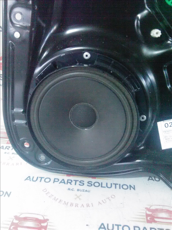 Boxa usa dreapta spate VW PASSAT B7