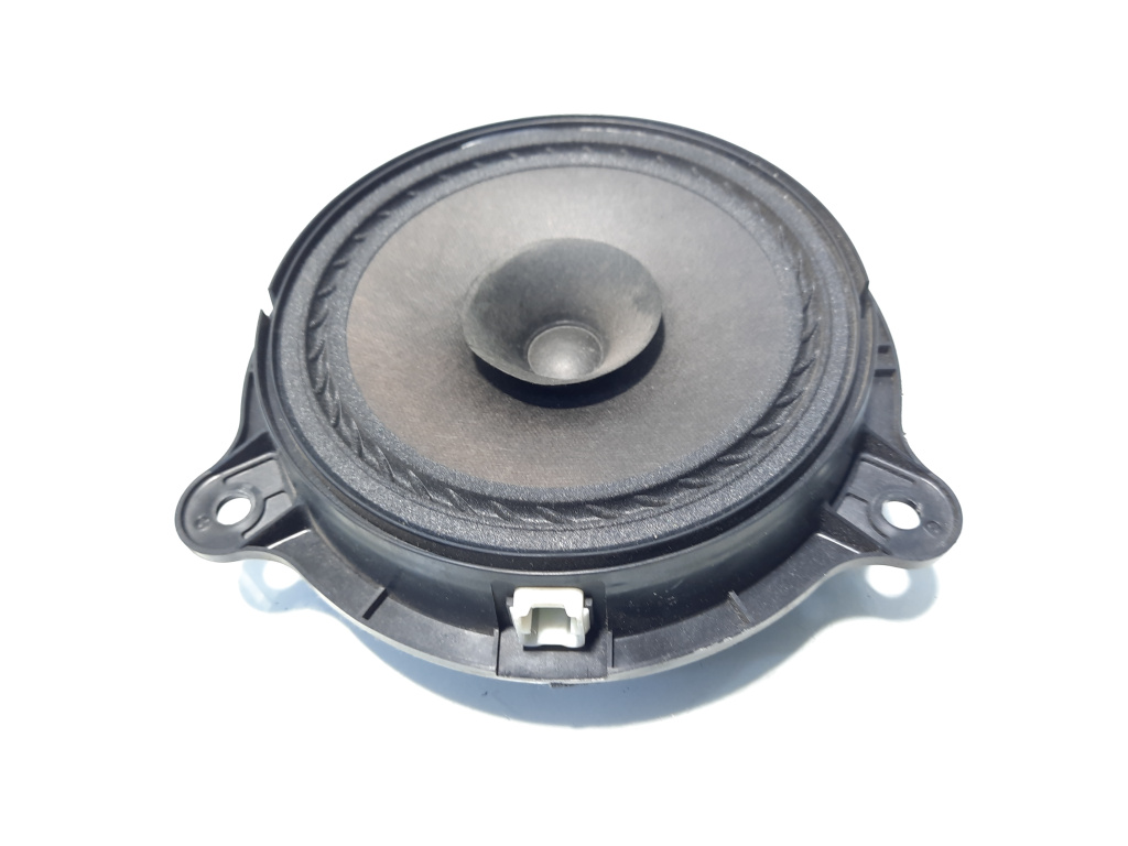 Boxa usa fata, Nissan Juke (id:615289)