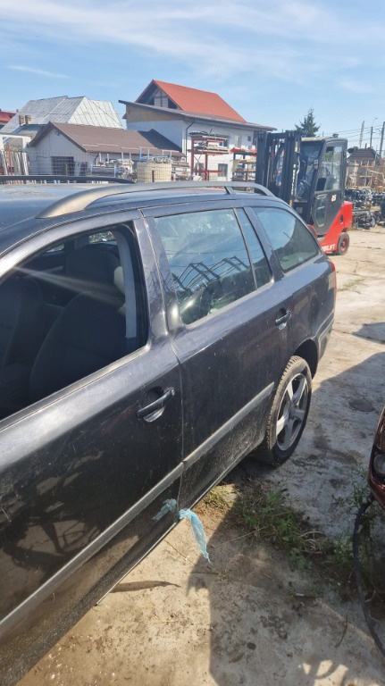 Boxa usa fata Skoda Octavia 2 combi an fab. 2006