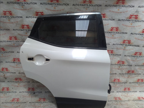 Boxa usa spate NISSAN QASHQAI an fabr. 2015