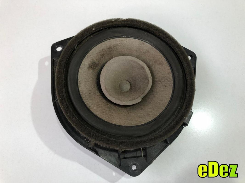 Boxa usa stanga / dreapta fata Toyota Avensis (2003-2008) T25 86160-02370
