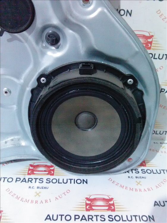 Boxa usa stanga fata KIA CEED 1.4 B, an fabr. 2011