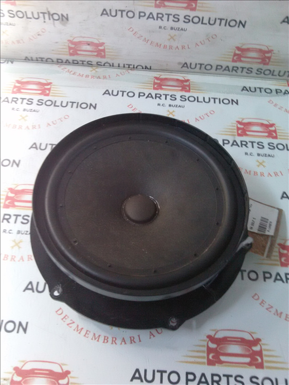 Boxa usa stanga fata VW GOLF 5