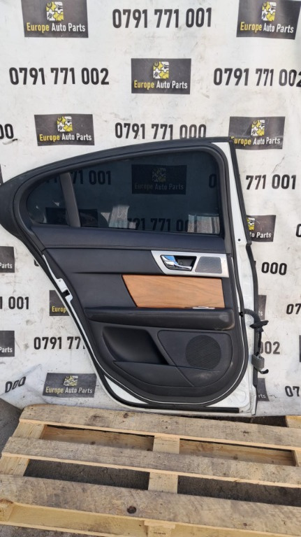 Boxa usa stanga spate Jaguar XF an 2014