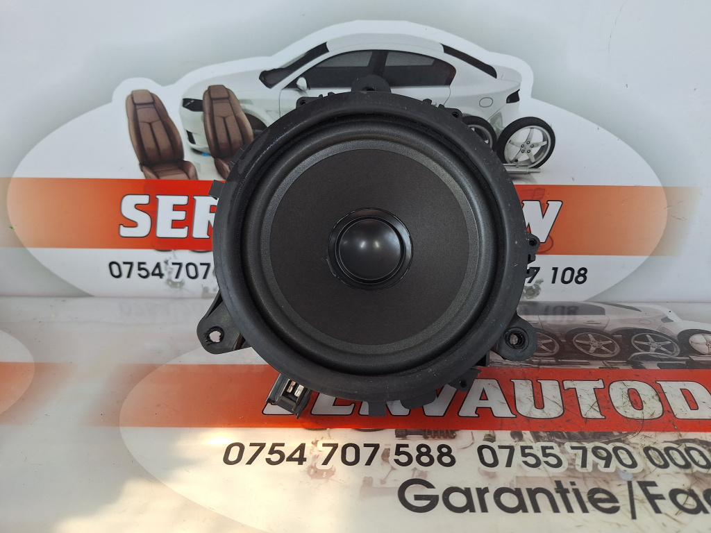 Boxa Volvo XC70 (1997-2007) 2.4 Motorina 2004, 8633109