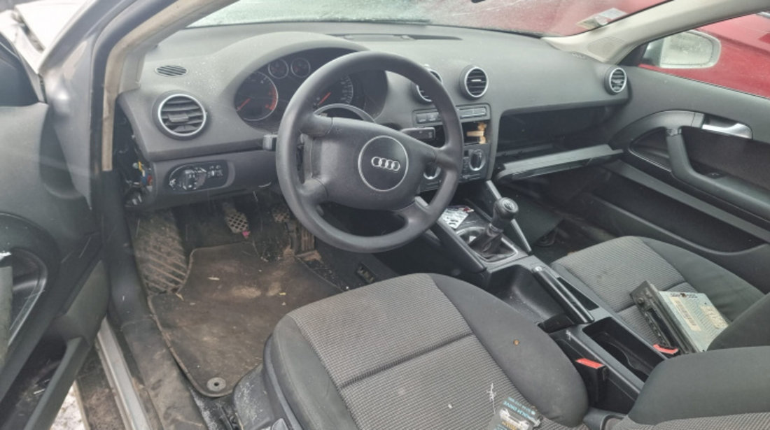 Boxe Audi A3 8P 2004 hatchback 1.9 diesel