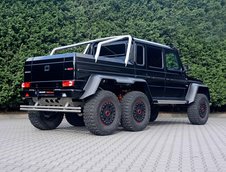 BRABUS 700 6x6