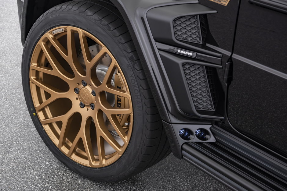 Brabus 800 Black & Gold Edition