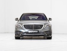 Brabus 900 Rocket cu exterior gri metalizat