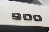 Brabus 900 Rocket cu interior albastru