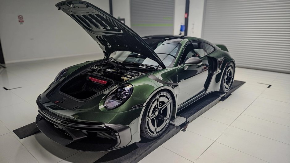 Brabus 900 Rocket R in Romania