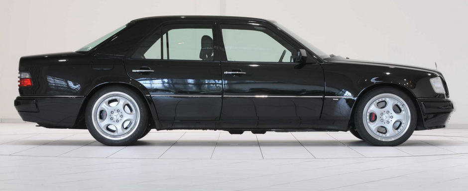 Brabus are la vanzare un E500 W124 absolut impecabil, cu motor de 6.4