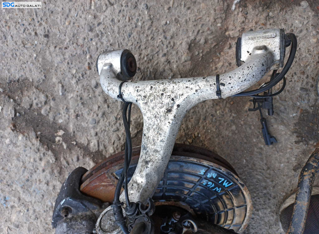 Brat Articulatie de la Roata Dreapta Fata Mercedes ML W163 1997 - 2005 [X3579]