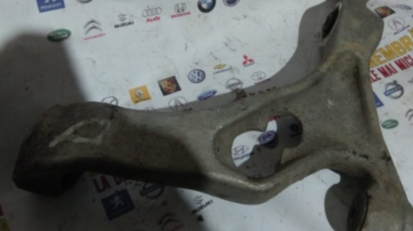 Brat bascula cu pivot dreapta fata Audi Q7 motor 3.0tdi 233CP BUG Piese