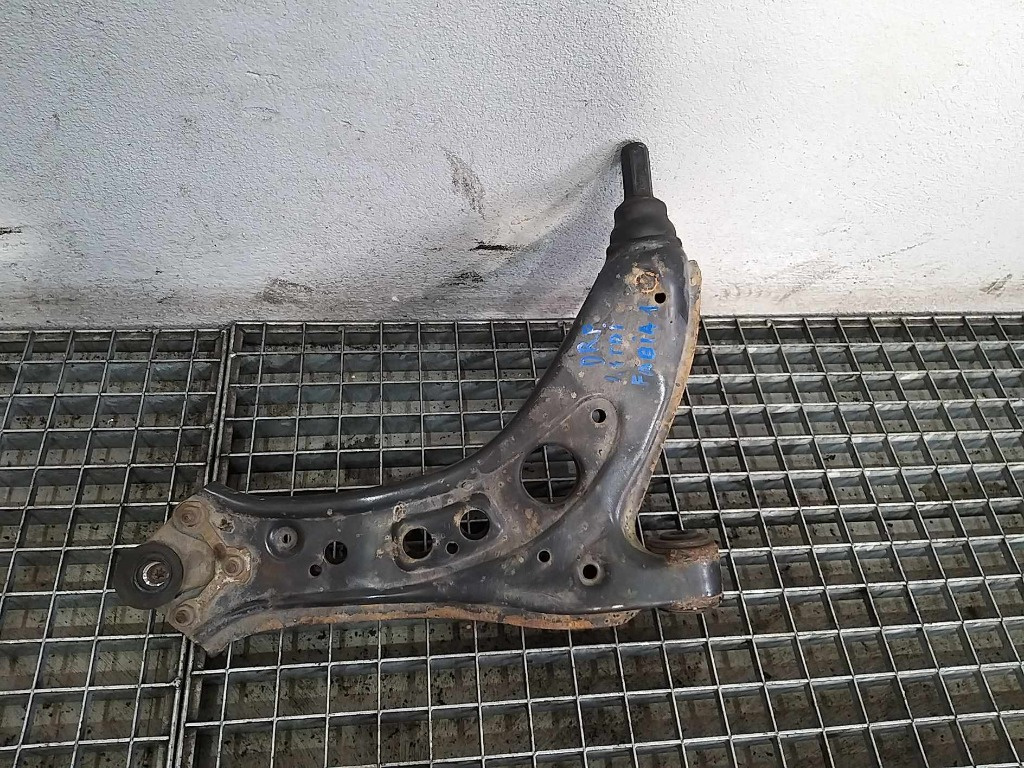 Brat bascula dreapta fata skoda fabia 1