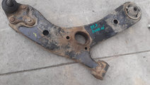 Brat bascula dreapta fata toyota auris e15 1.4 d-4...