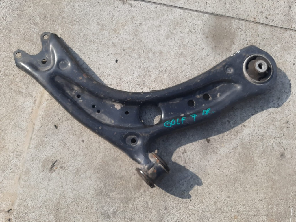 Brat bascula dreapta vw golf 7 skoda octavia 3 audi a3 8v 5q0407152r