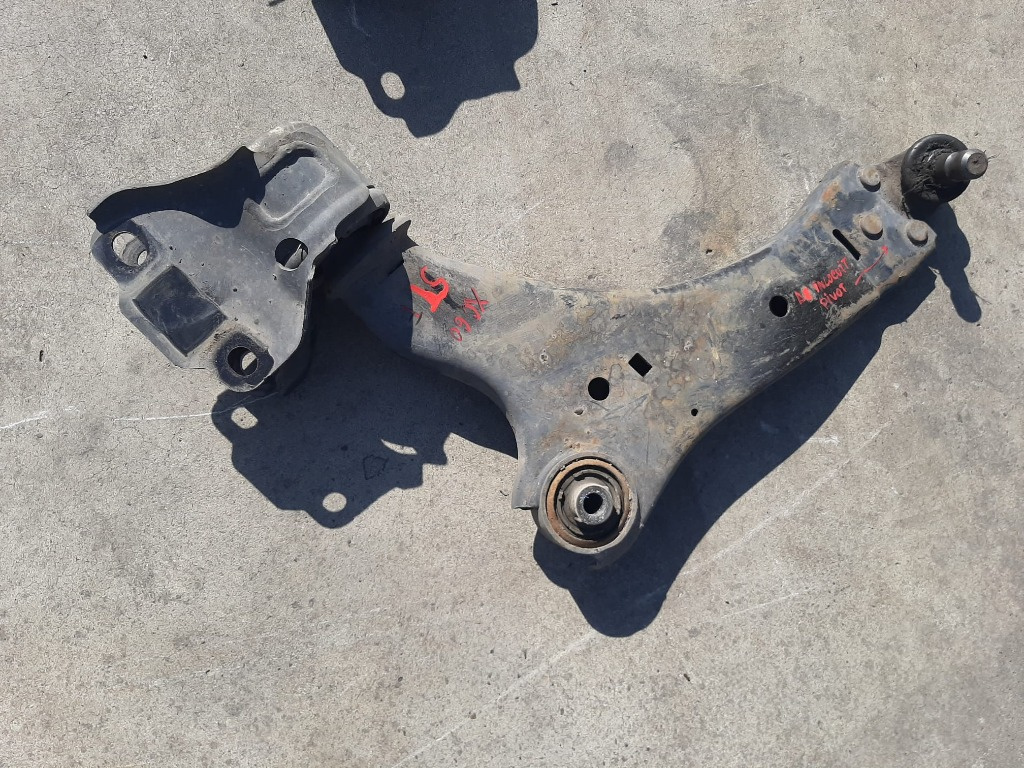 Brat bascula stanga fata 2.0 d volvo xc60