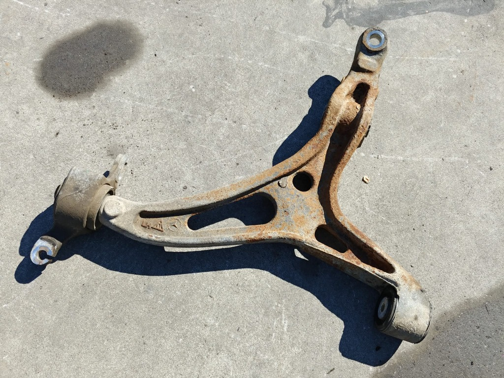 Brat bascula stanga fata 3.0 cdi 642950 mercedes r-class w251