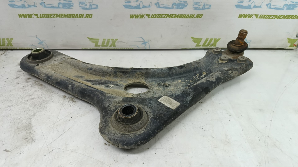Brat bascula stanga fata Peugeot 208 [facelift] [2015 - 2019] 1.2 vti HM01 (HMZ)