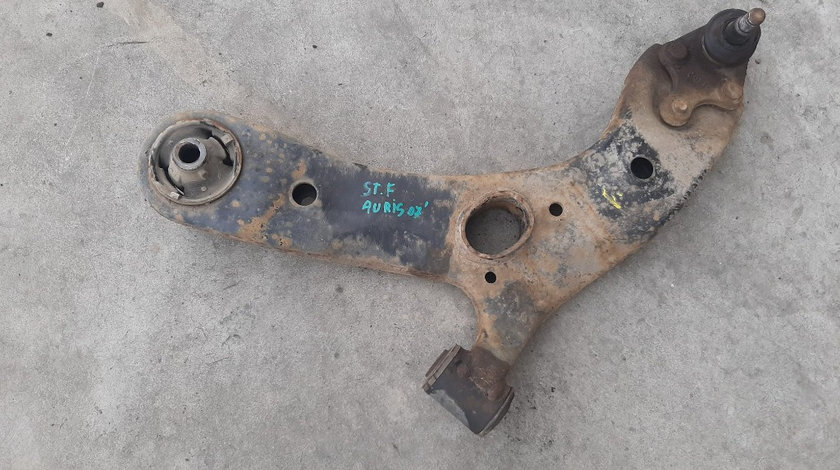 Brat bascula stanga fata toyota auris e15 1.4 d-4d 2007