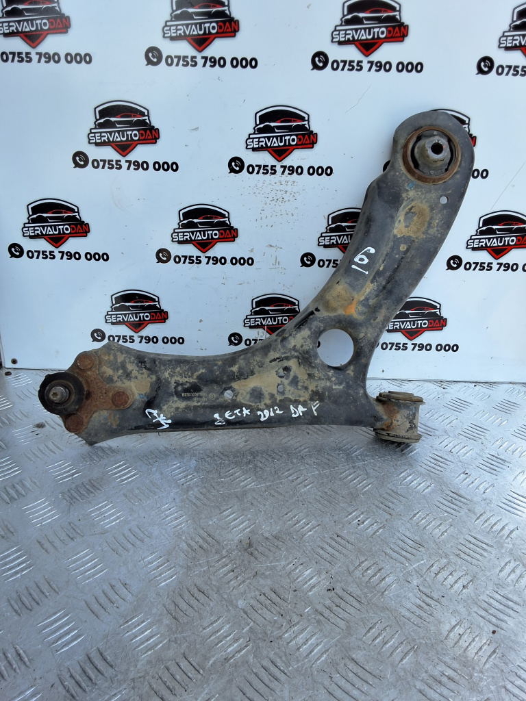 Brat dreapta fata Volkswagen Jetta 6 (2010-2014) 1.6 Motorina 2012, 5C0407152B