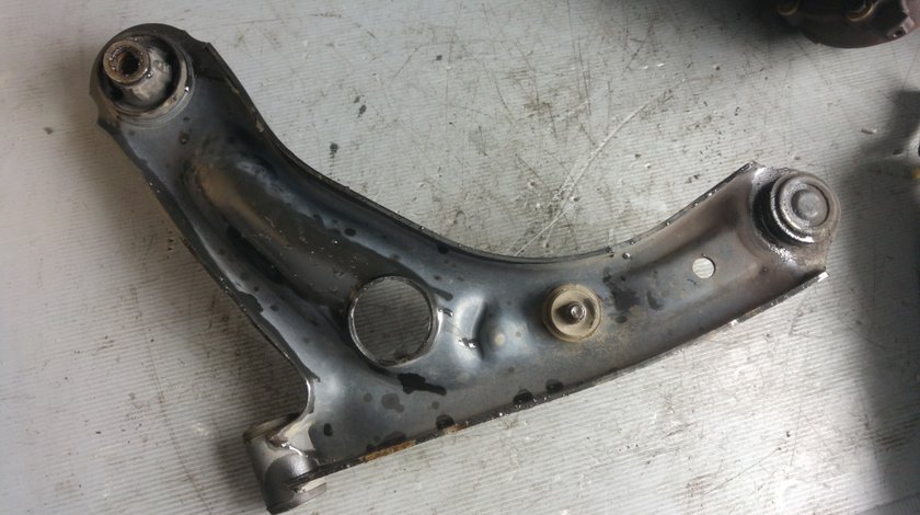 Brat dreapta toyota aygo 1kr 2005-2012