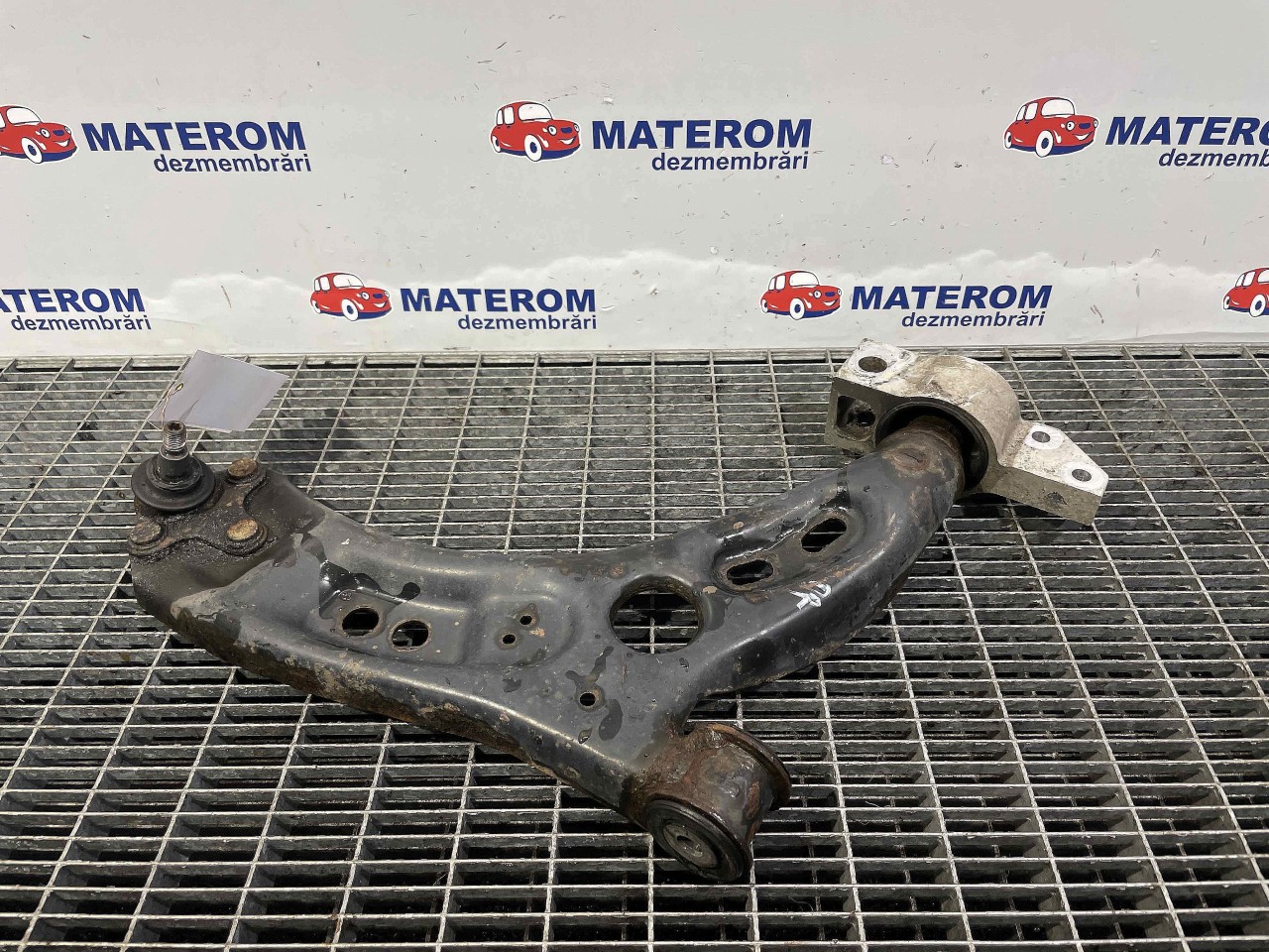 BRAT FATA INFERIOR DREAPTA AUDI A3 1.4 TFSI - (2007 2012)