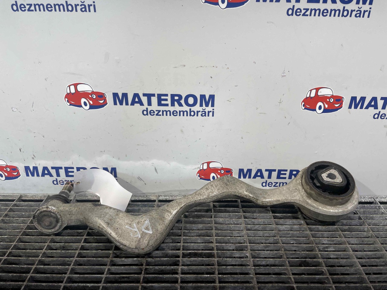 BRAT FATA INFERIOR DREAPTA BMW SERIA 1 E 87 1.6 INJ - (2004 2011)