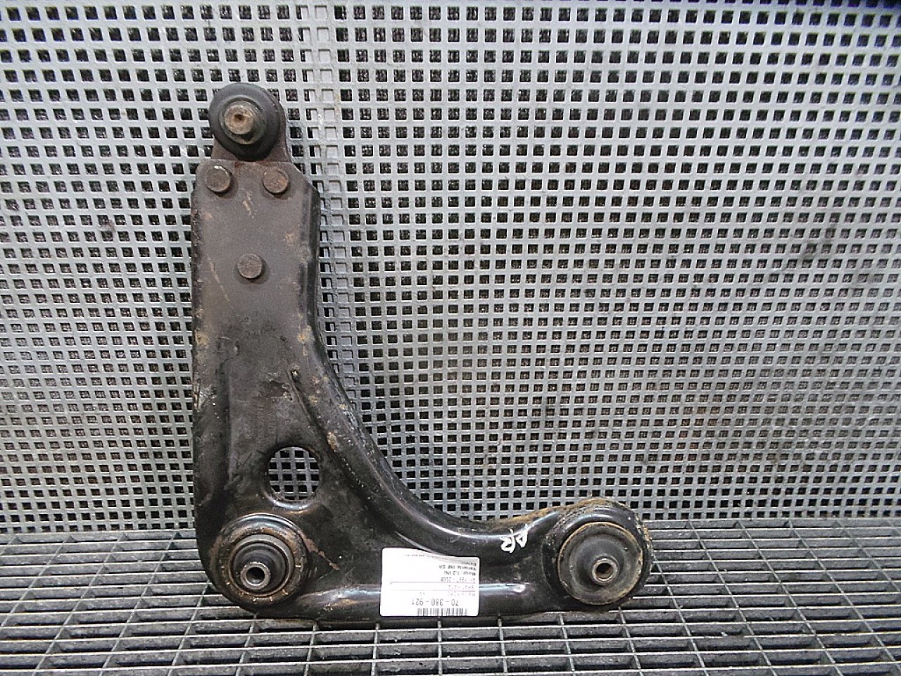 BRAT FATA INFERIOR DREAPTA FORD KA KA 1.3 INJ - (1997 2008)