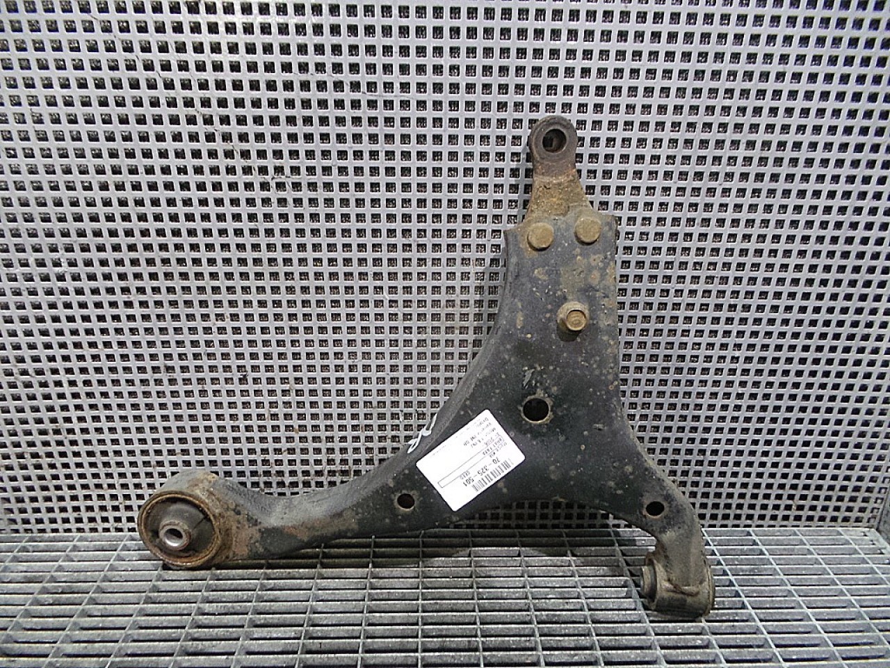 BRAT FATA INFERIOR DREAPTA KIA CEED 1.6 INJ - (2006 2009)