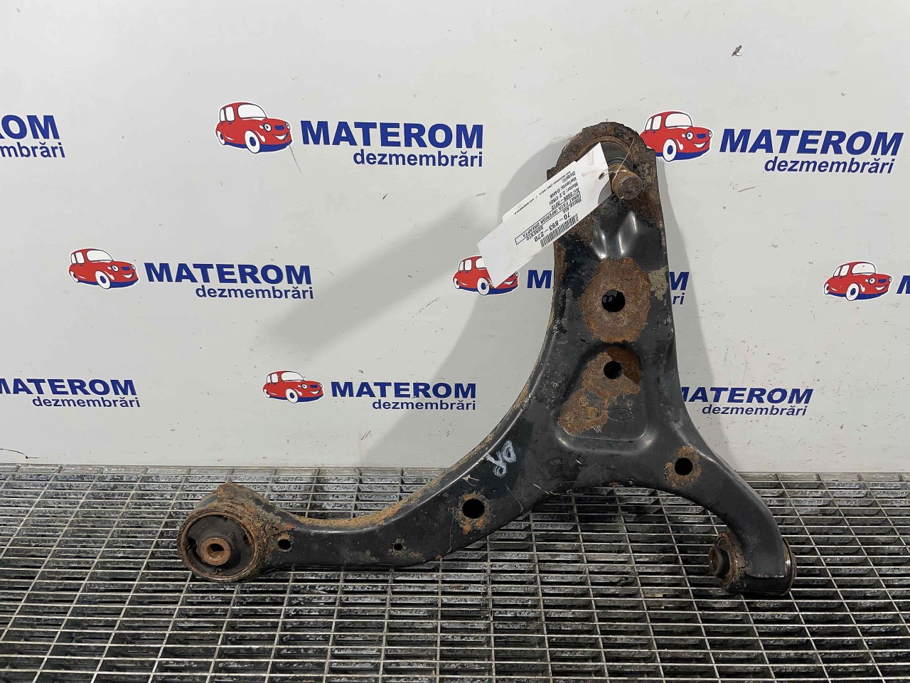 BRAT FATA INFERIOR DREAPTA KIA SORENTO SORENTO 2.2 CRDI - (2009 2012)