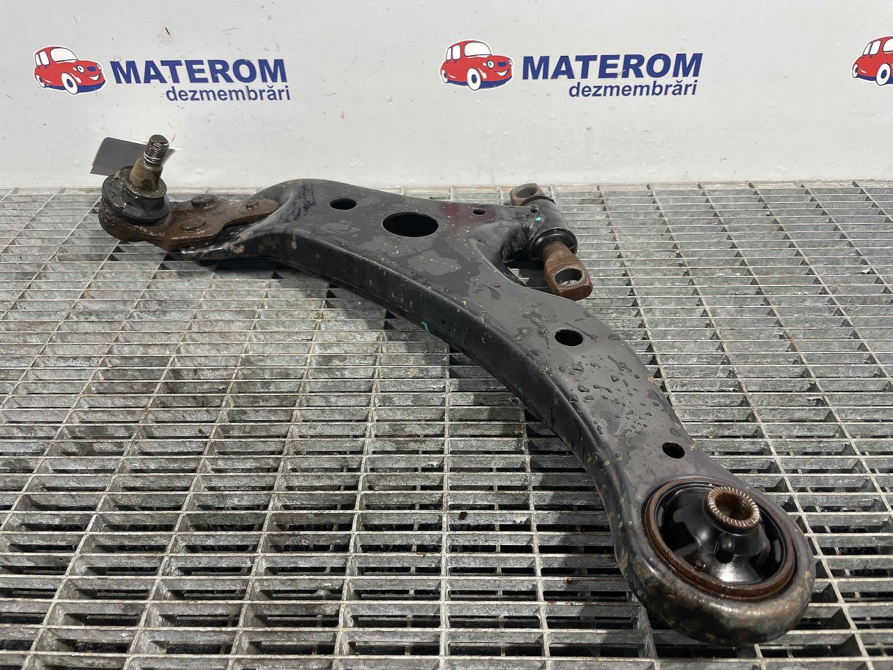 BRAT FATA INFERIOR DREAPTA LEXUS RX RX 3.3 INJ - (2004 2009)