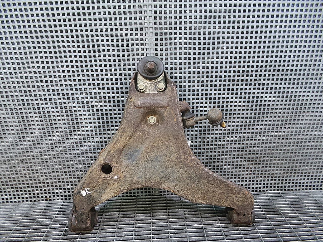 BRAT FATA INFERIOR DREAPTA MITSUBISHI L200 2.5 D - (2006 2010)