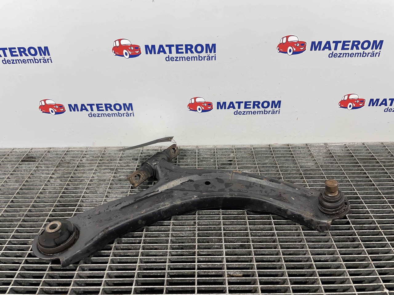 BRAT FATA INFERIOR DREAPTA NISSAN QASHQAI 1.6 DCI - (2010 2014)
