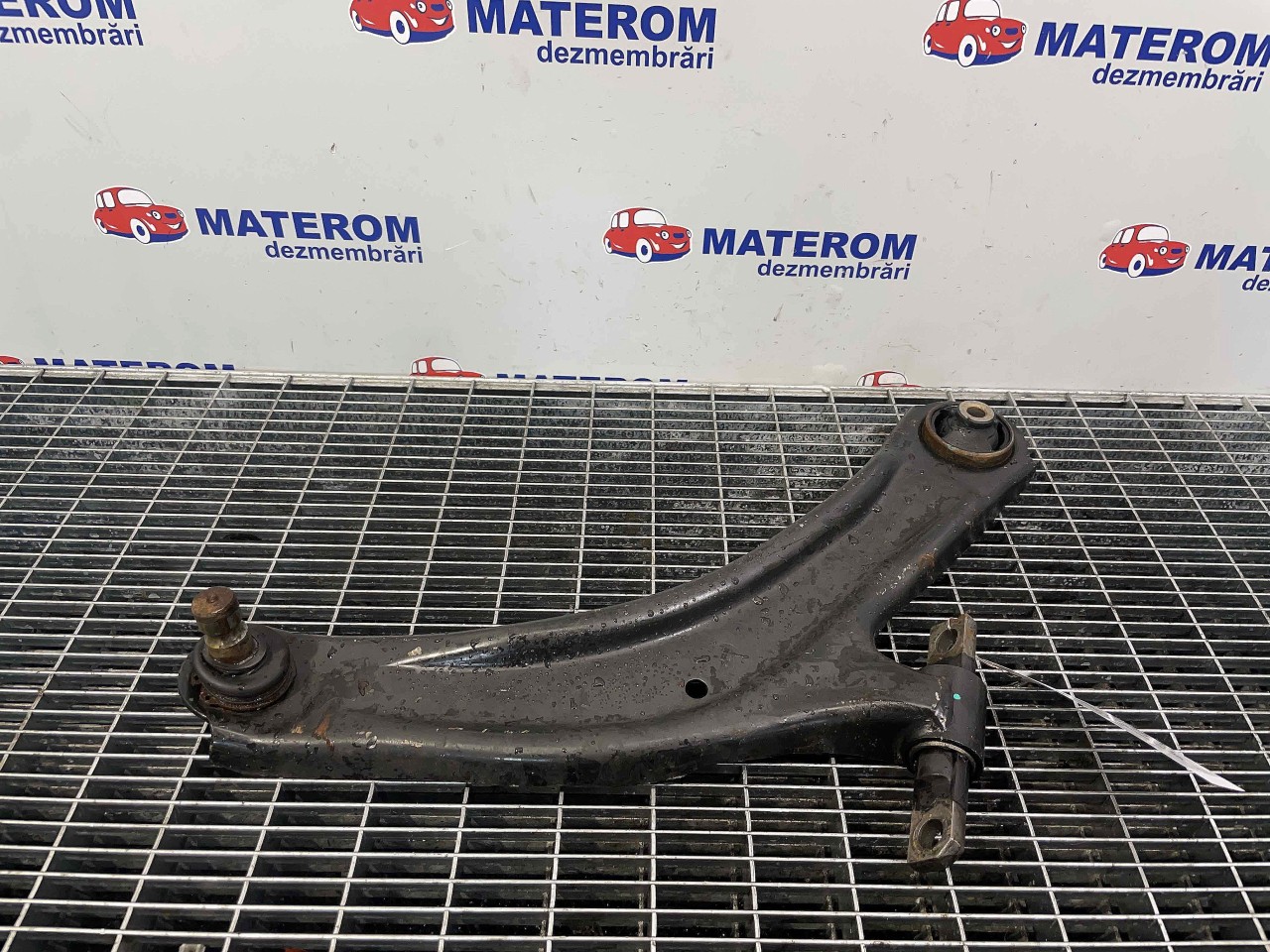 BRAT FATA INFERIOR DREAPTA NISSAN X-TRAIL X-TRAIL 2.0 DCI - (2007 2010)