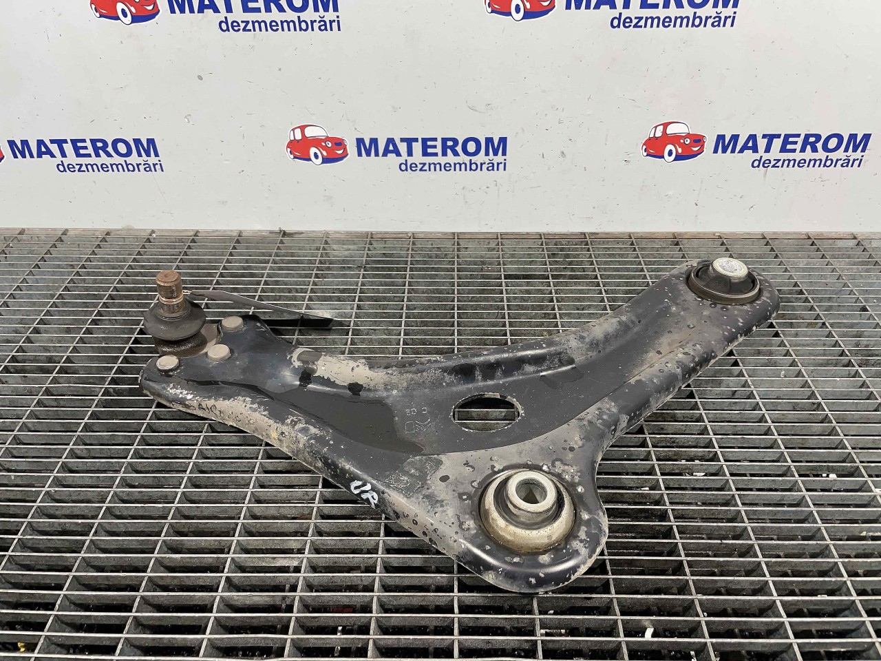 BRAT FATA INFERIOR DREAPTA PEUGEOT 2008 
