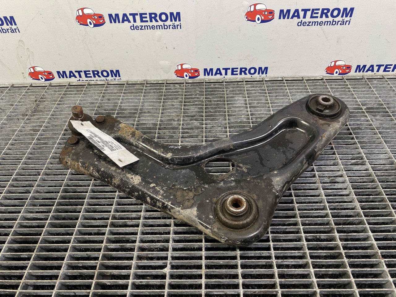 BRAT FATA INFERIOR DREAPTA PEUGEOT 207 207 1.4 INJ - (2006 2009)